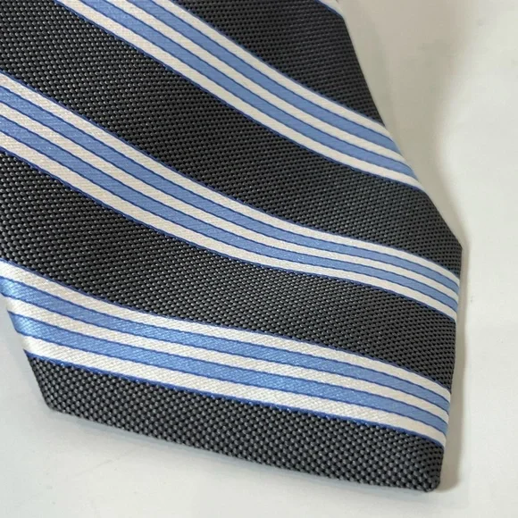 Brooks Brothers Stain Resistant Black and Light Blue Striped Tie Professional - Picture 5 of 9